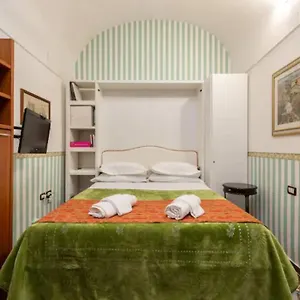 0 In The Historic Center Appartamento Bari